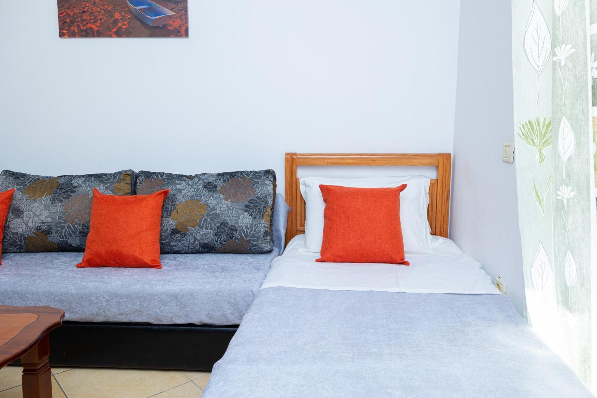 Lucas Apartments Rental Vlore Exterior photo
